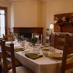 Villa Panoramica Con Jacuzzi Privata Tra Firenze & Lucca ,3 Camere, 4 Bagni *