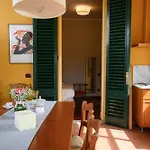 Panoramica Con Jacuzzi Privata Tra Firenze & Lucca ,3 Camere, 4 Bagni *