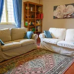 Panoramica Con Jacuzzi Privata Tra Firenze & Lucca ,3 Camere, 4 Bagni Villa *