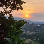 Villa Panoramica Con Jacuzzi Privata Tra Firenze & Lucca ,3 Camere, 4 Bagni *