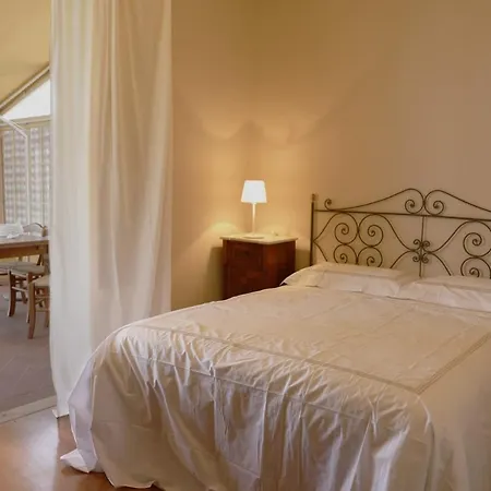 Panoramica Con Jacuzzi Privata Tra Firenze & Lucca ,3 Camere, 4 Bagni Villa Serravalle Pistoiese