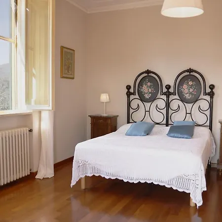 Villa Villa Panoramica Con Jacuzzi Privata Tra Firenze & Lucca ,3 Camere, 4 Bagni