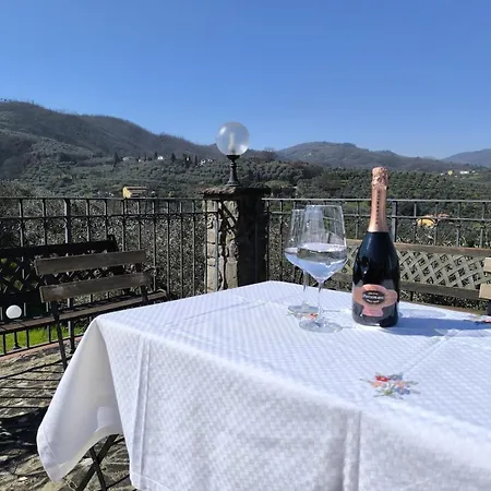 Villa Panoramica Con Jacuzzi Privata Tra Firenze & Lucca ,3 Camere, 4 Bagni * Serravalle Pistoiese