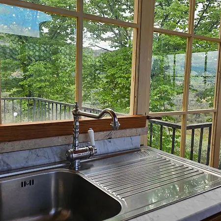 Panoramica Con Jacuzzi Privata Tra Firenze & Lucca ,3 Camere, 4 Bagni Serravalle Pistoiese